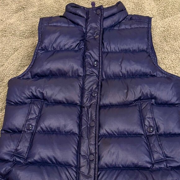 J.Crew Women's puffy Navy down Vest size small like new - Picture 1 of 3